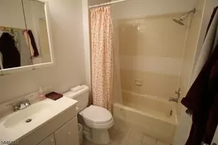 25 Kensington, Bedminster Township, NJ 07921 - Photo 7