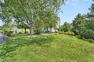 216 Glen Crest Dr, Branchburg Township, NJ 08853 - Photo 29