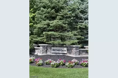 421 Brittany Dr #421, Wayne, NJ 07470 - Photo 1