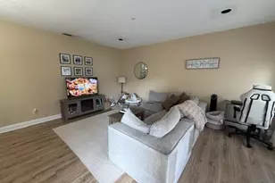 421 Brittany Dr, Wayne, NJ 07470 - Photo 5