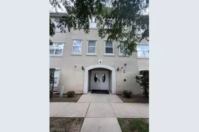 421 Brittany Dr #421, Wayne, NJ 07470 - Photo 3
