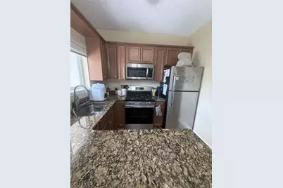 421 Brittany Dr #421, Wayne, NJ 07470 - Photo 9