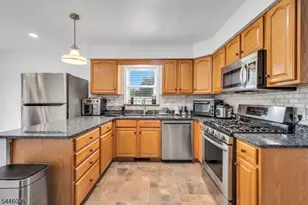 605 Corliss Ave, Phillipsburg, NJ 08865 - Photo 11