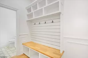 21 Maplewood Dr, Livingston, NJ 07039 - Photo 15