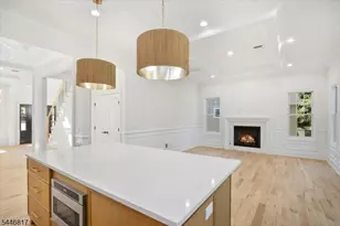 21 Maplewood Dr, Livingston, NJ 07039 - Photo 13