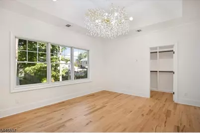 21 Maplewood Dr, Livingston, NJ 07039 - Photo 17