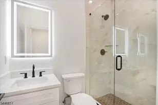 21 Maplewood Dr, Livingston, NJ 07039 - Photo 23