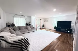 118 Devonshire Ct, Hillsborough Township, NJ 08844 - Photo 1
