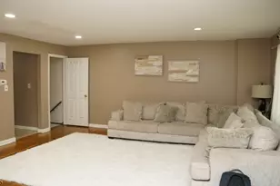 118 Devonshire Ct, Hillsborough Township, NJ 08844 - Photo 3