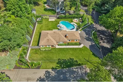1625 Nottingham Way, Mountainside, NJ 07092 - Photo 43