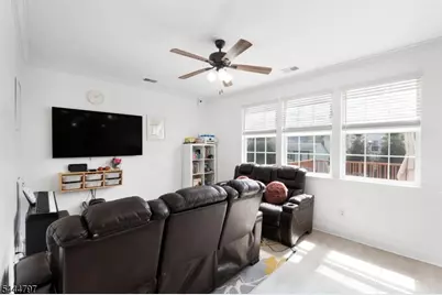 25 Rolling Rapids Ct, Hackettstown, NJ 07840 - Photo 11