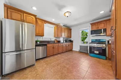 26 Lafayette Ave, East Orange, NJ 07017 - Photo 9