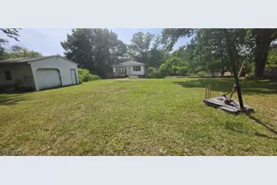 70 Wood Ave, Woodbridge Township, NJ 08830 - Photo 3