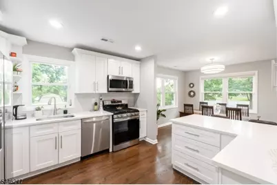 32 Headley Ave, Morris Plains, NJ 07950 - Photo 9