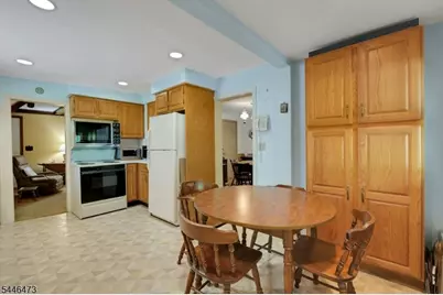 95 Hillcrest Road, Watchung, NJ 07069 - Photo 5