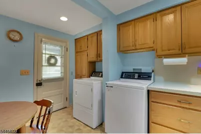 95 Hillcrest Road, Watchung, NJ 07069 - Photo 17