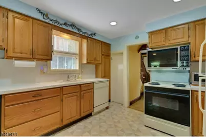 95 Hillcrest Road, Watchung, NJ 07069 - Photo 7