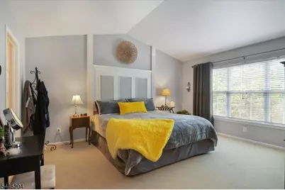 34 Ridge Dr, Pompton Lakes, NJ 07442 - Photo 17