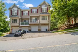 34 Ridge Dr, Pompton Lakes, NJ 07442 - Photo 1