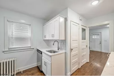 2 Grove St, Bloomfield, NJ 07003 - Photo 9