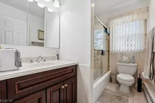 128 Marne Rd, Hopatcong, NJ 07843 - Photo 13