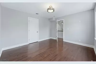 526 S Clinton St, East Orange, NJ 07018 - Photo 9