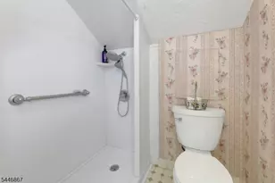 337 Corona Pl, Ridgewood, NJ 07450 - Photo 19