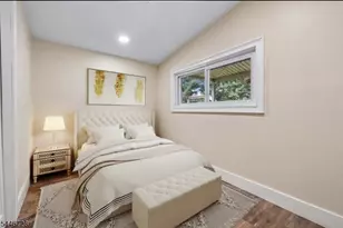 21 Sunset Ln, Roxbury Township, NJ 07850 - Photo 9