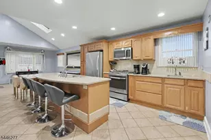 30 Schuyler Ave, Pompton Lakes, NJ 07442 - Photo 13
