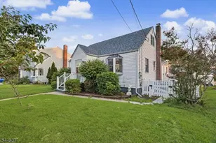 30 Schuyler Ave, Pompton Lakes, NJ 07442 - Photo 3