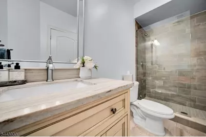 224 N 18th St, Kenilworth, NJ 07033 - Photo 17