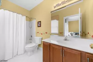 10 Claridge Ln, Raritan Township, NJ 08822 - Photo 23
