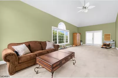 10 Claridge Ln, Raritan Township, NJ 08822 - Photo 17