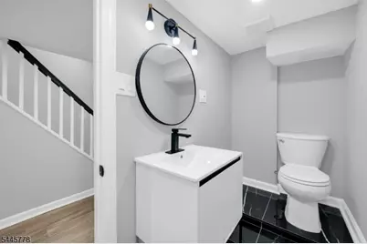 1324 Shetland Dr, Union Township, NJ 07083 - Photo 25