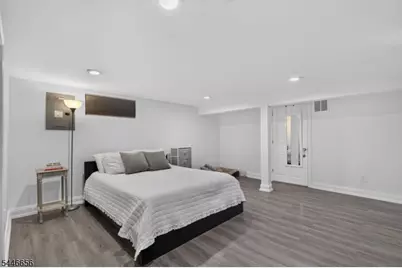 141 N 8th Ave, Manville, NJ 08835 - Photo 27