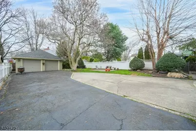 26 Daily St, Nutley, NJ 07110 - Photo 29