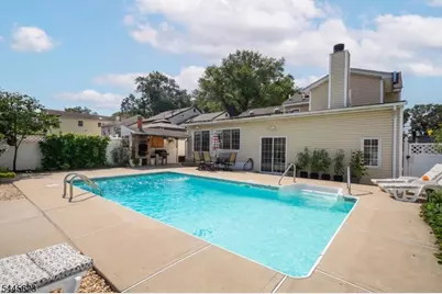 729 Colonial Arms Rd, Union Township, NJ 07083 - Photo 25