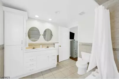 729 Colonial Arms Rd, Union Township, NJ 07083 - Photo 19
