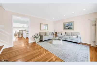 729 Colonial Arms Rd, Union Township, NJ 07083 - Photo 3