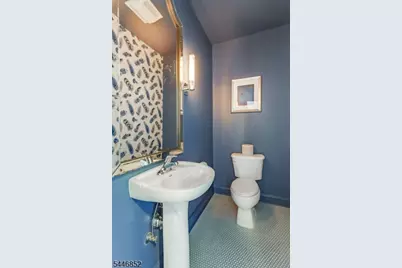 37 Rogers Ave, Berkeley Heights Township, NJ 07922 - Photo 19