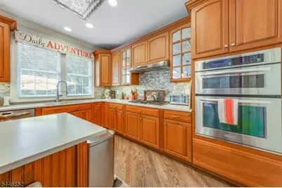 37 Rogers Ave, Berkeley Heights Township, NJ 07922 - Photo 15
