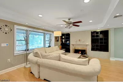 72 Mountain Ave, Warren Township, NJ 07059 - Photo 5
