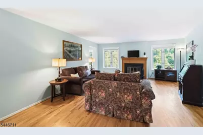 138 Terrace Dr, Chatham Township, NJ 07928 - Photo 5