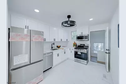 271 Valley Rd, Clark Township, NJ 07066 - Photo 5