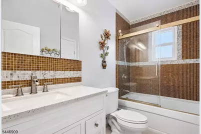 190 Totowa Rd, Totowa, NJ 07512 - Photo 11