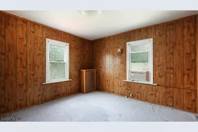 61 W Clay Ave, Roselle Park, NJ 07204 - Photo 21