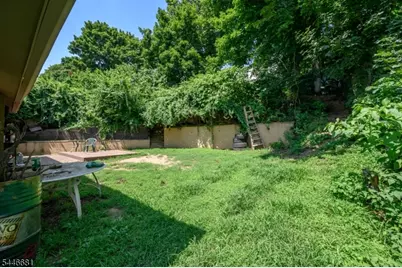 63 Thompson Ave, Dover, NJ 07801 - Photo 17