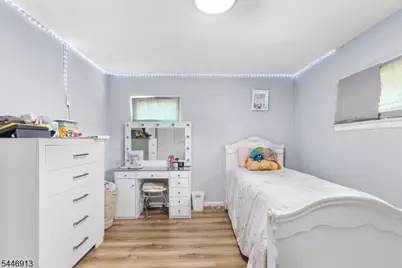 9 Soloff Dr, Hamilton Township, NJ 08610 - Photo 17