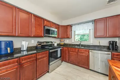 110 Unger Ave, Hopatcong, NJ 07874 - Photo 9