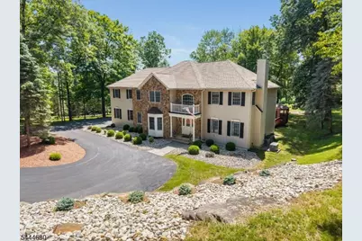 5 Elk Ridge Rd, Lebanon Township, NJ 07830 - Photo 3